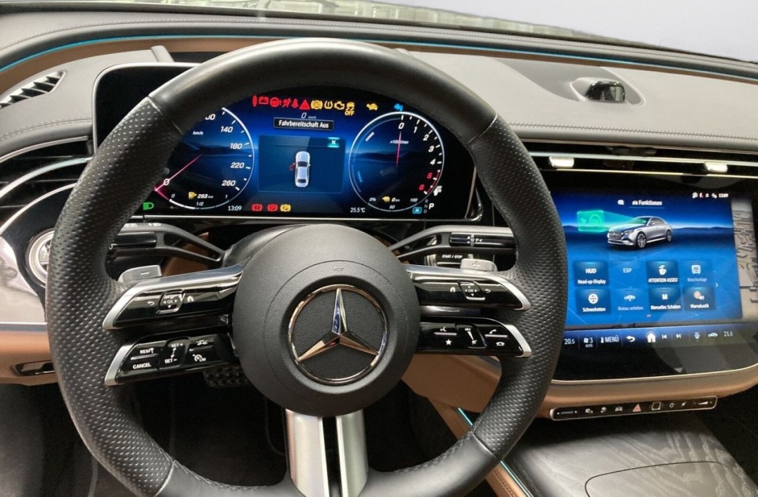 Mercedes-Benz E 300de 4MATIC AMG - foto 13