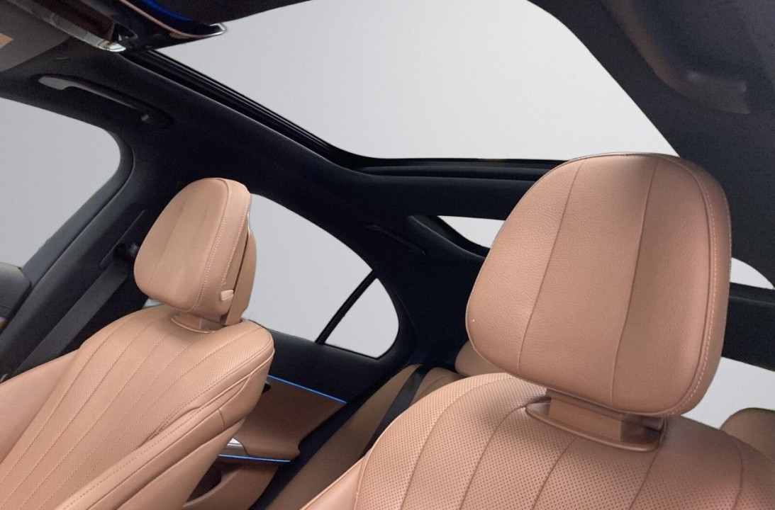 Mercedes-Benz E 300de 4MATIC AMG - foto 12