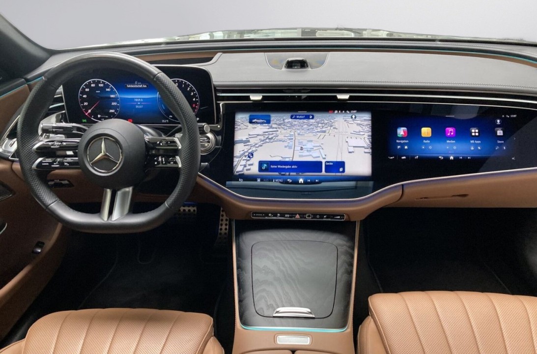 Mercedes-Benz E 300de 4MATIC AMG - foto 11