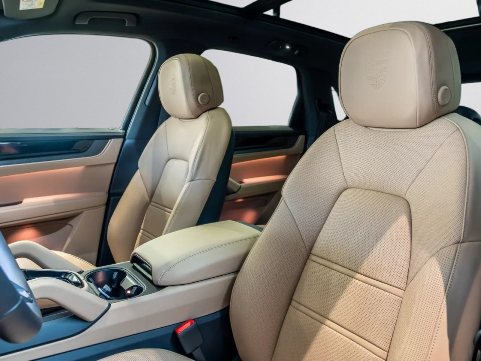 Porsche Cayenne E-Hybrid Black Edition - foto 14
