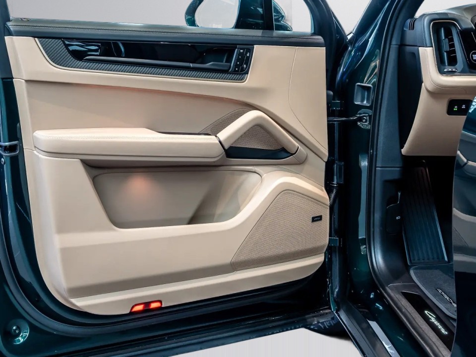 Porsche Cayenne E-Hybrid Black Edition - foto 17