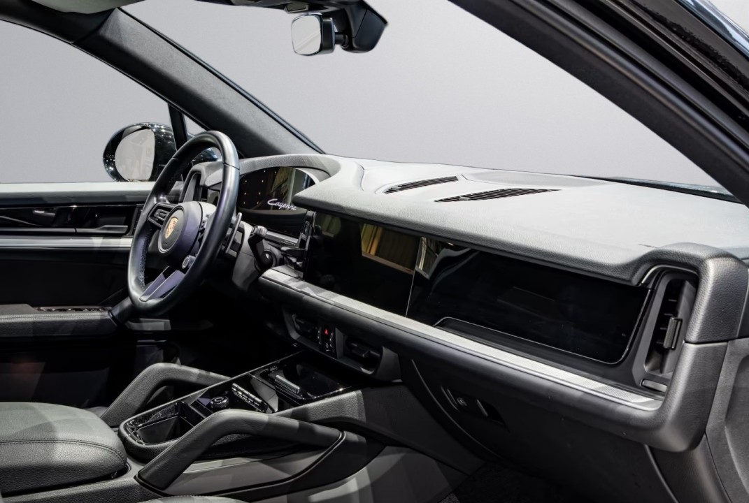 Porsche Cayenne - foto 12