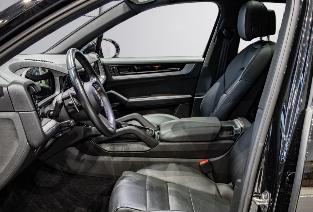 Porsche Cayenne - foto 9