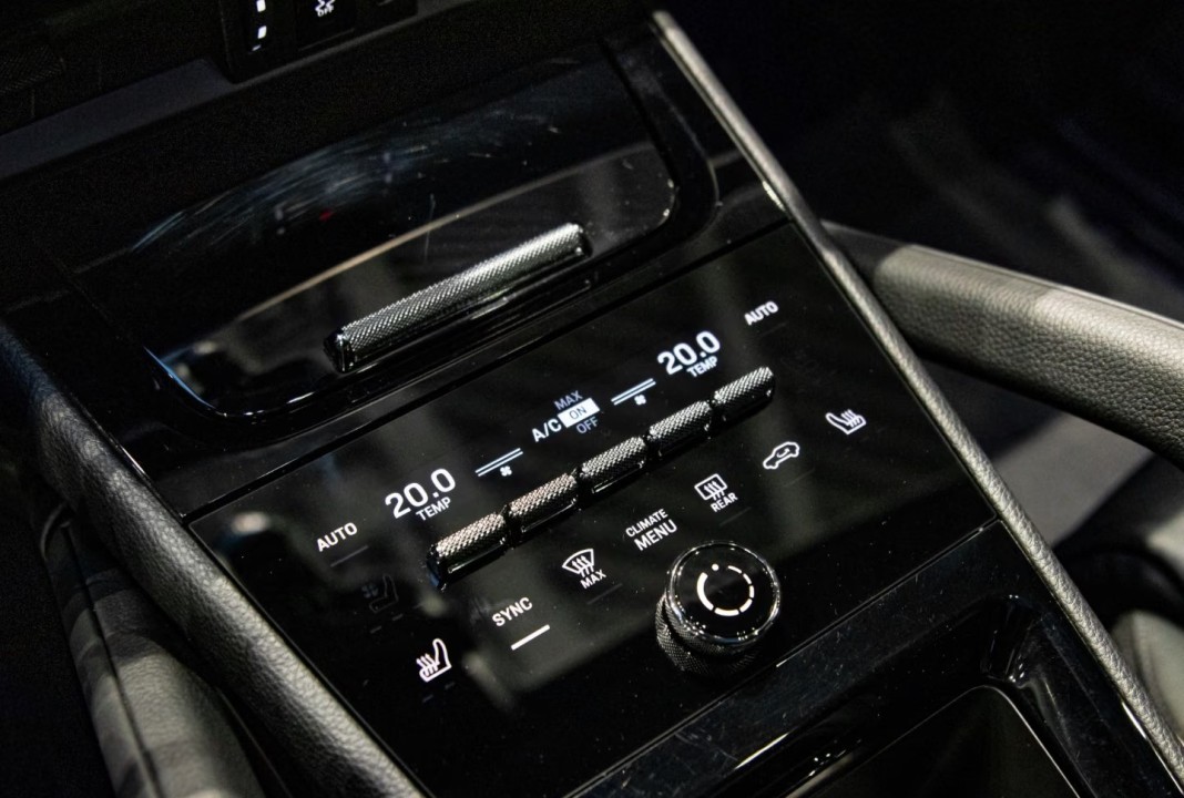 Porsche Cayenne - foto 17