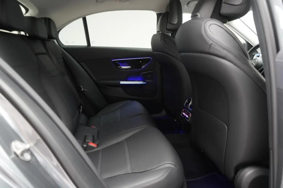 Mercedes-Benz C 300 4MATIC - foto 15