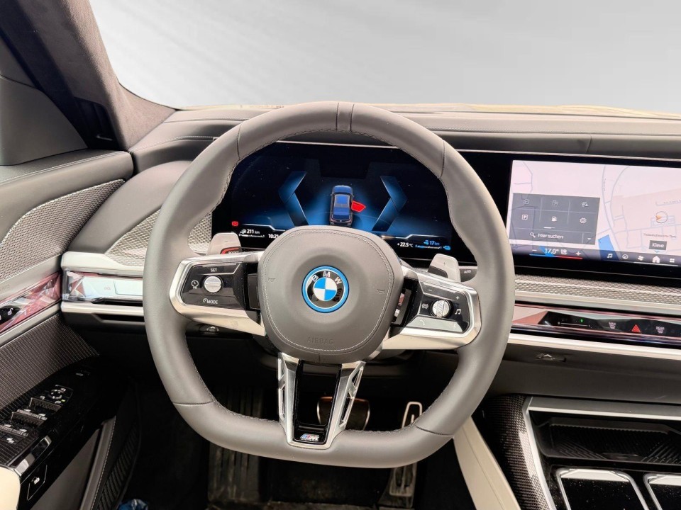 BMW Seria 7 750e xDrive - foto 6