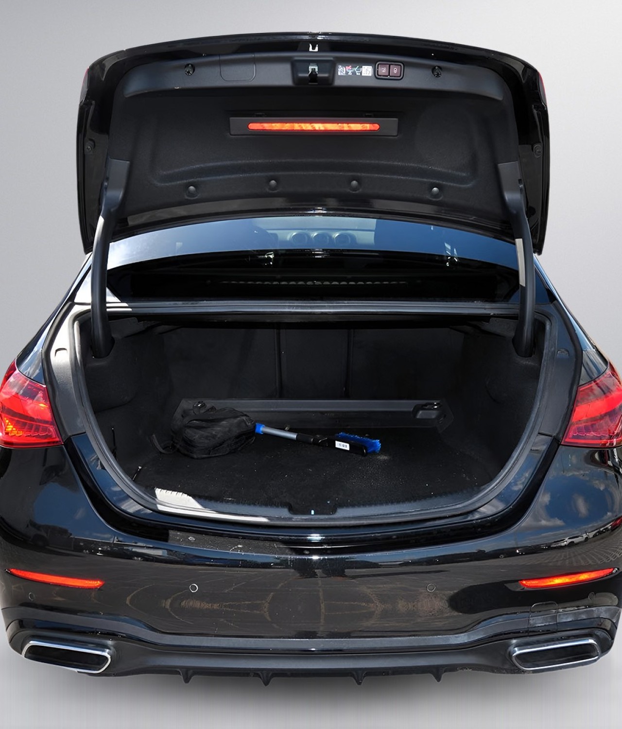 Mercedes-Benz C 300 4MATIC AMG - foto 12