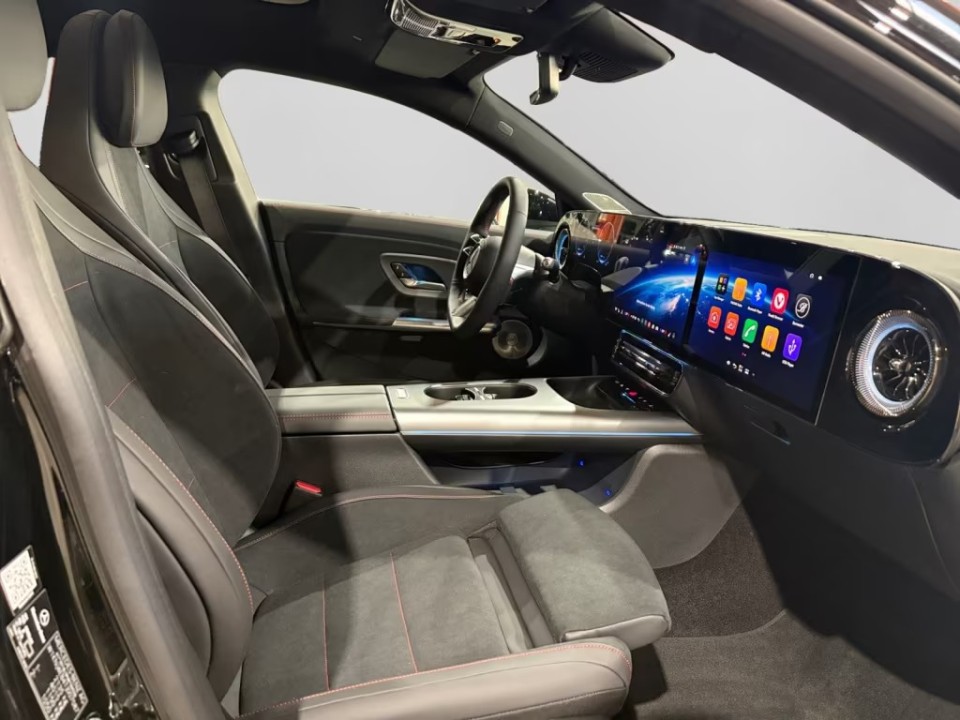 Mercedes-Benz CLA 200 AMG - foto 11