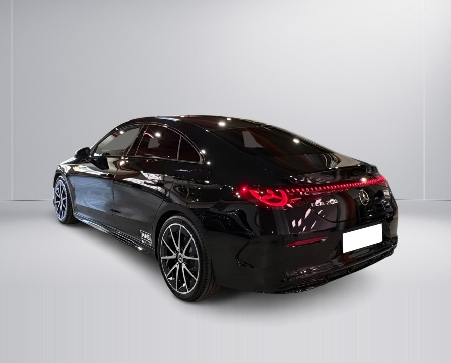 Mercedes-Benz CLA 200 AMG (5)