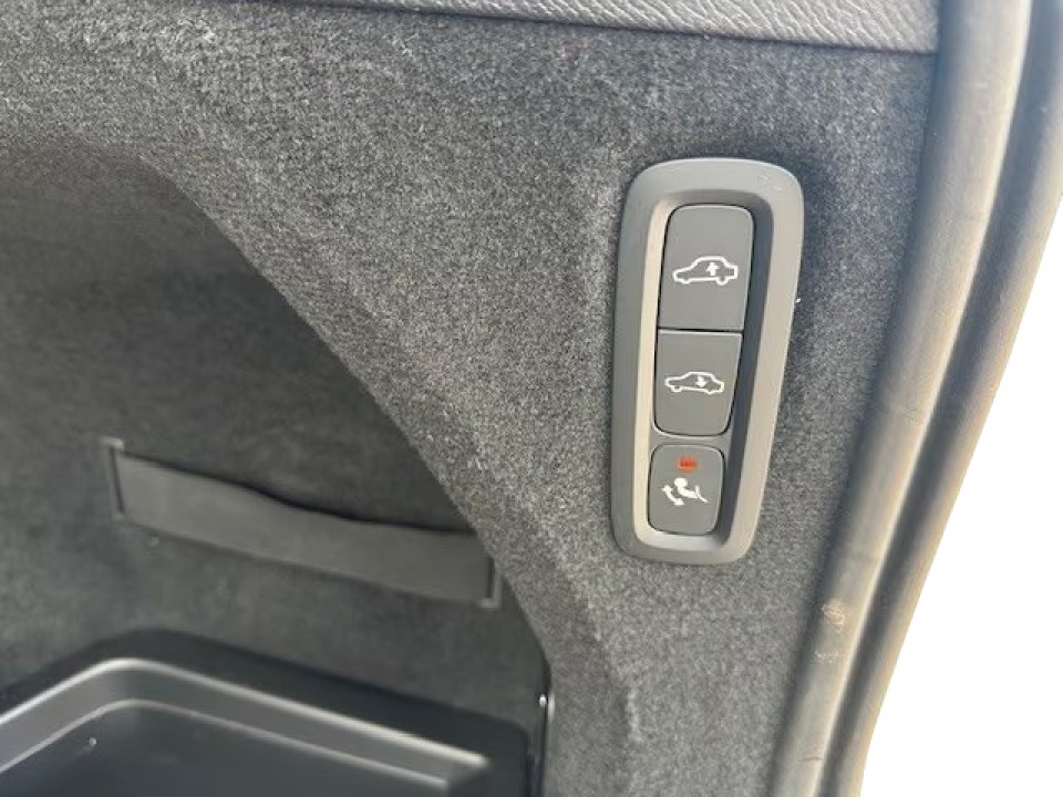 Volvo XC 90 T8 Plus Dark Recharge - foto 15