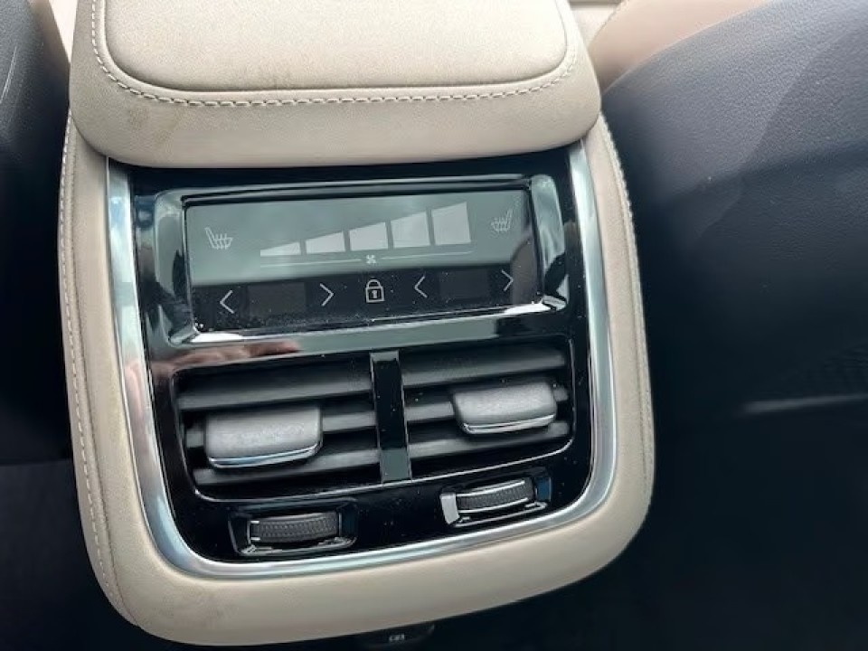 Volvo XC 90 T8 Plus Dark Recharge - foto 9