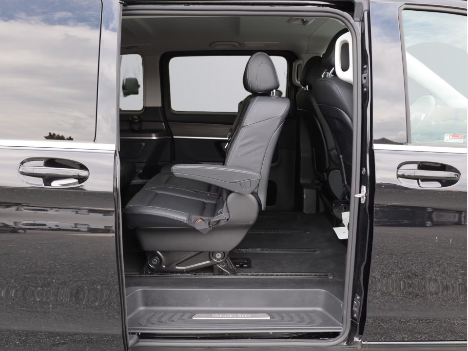 Mercedes-Benz V 300 Avantgarde - foto 14