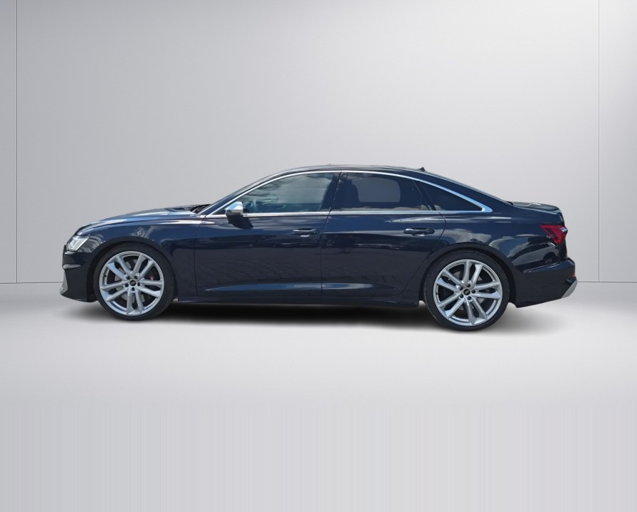Audi S6 (3)