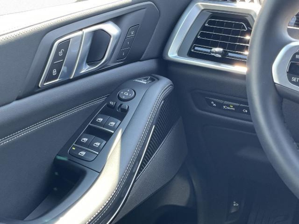 BMW X5 xDrive40d - foto 8