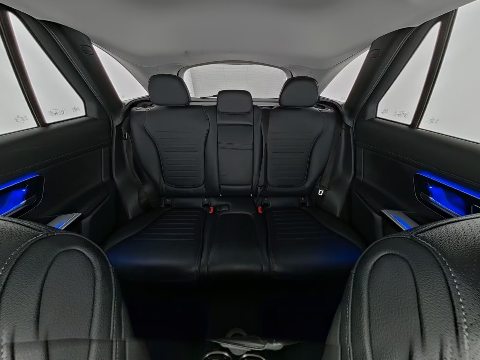 Mercedes-Benz GLC 300d AMG - foto 13