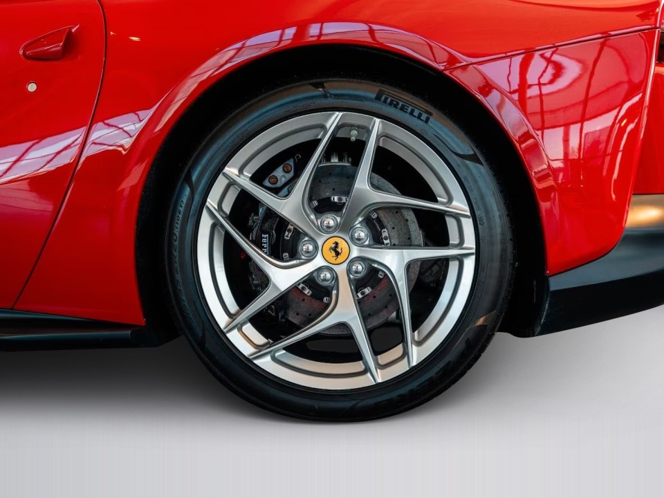 Ferrari 812 Superfast - foto 27