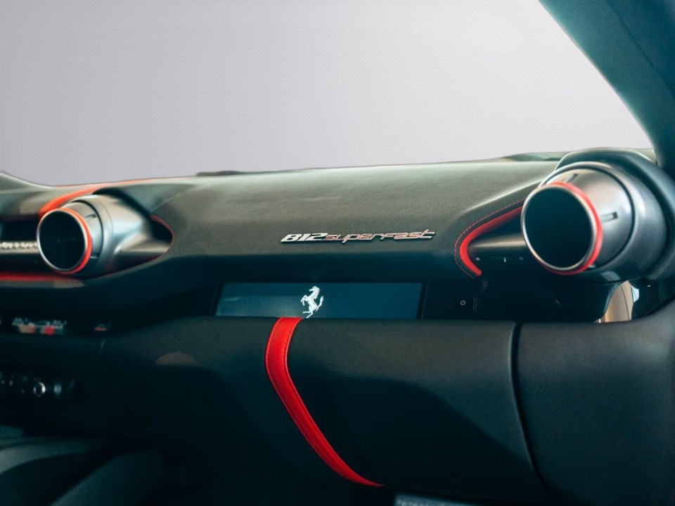 Ferrari 812 Superfast - foto 19