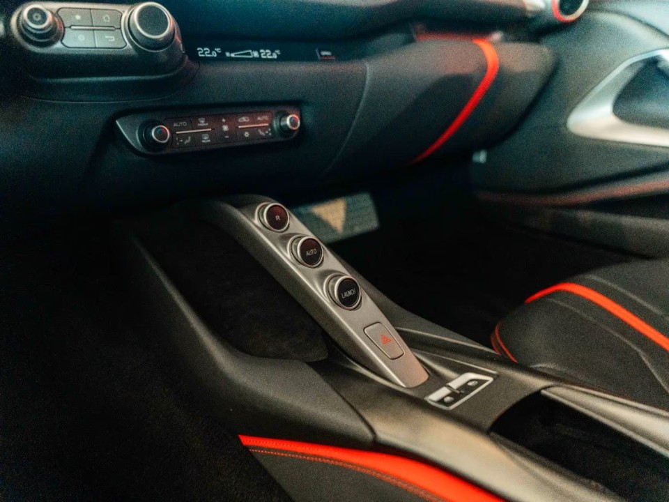 Ferrari 812 Superfast - foto 18