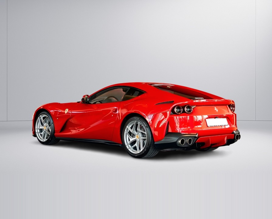 Ferrari 812 Superfast - foto 6