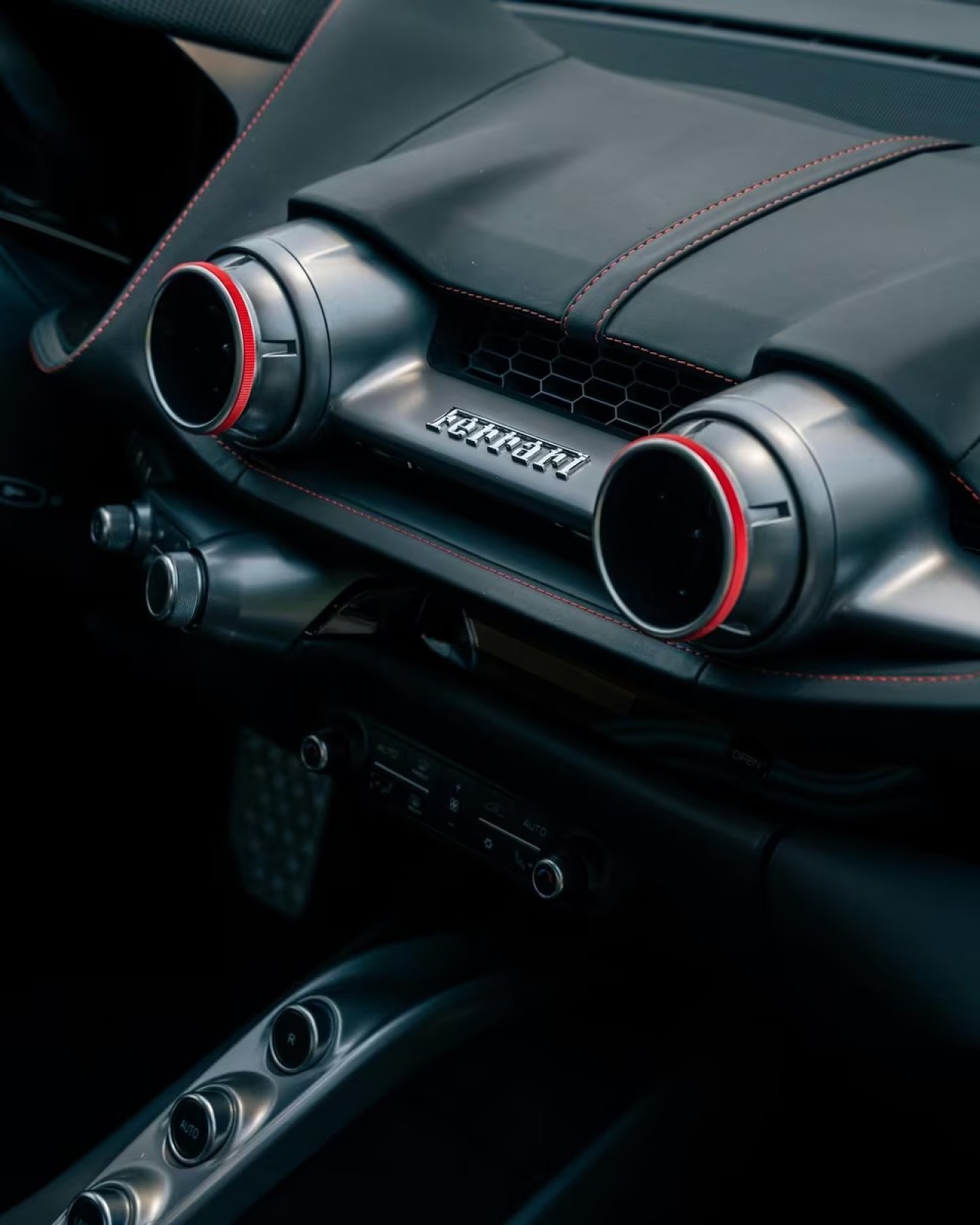 Ferrari 812 Superfast - foto 24