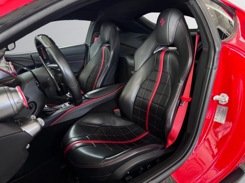 Ferrari 812 Superfast - foto 9