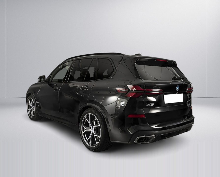 BMW X5 xDrive50e (2)