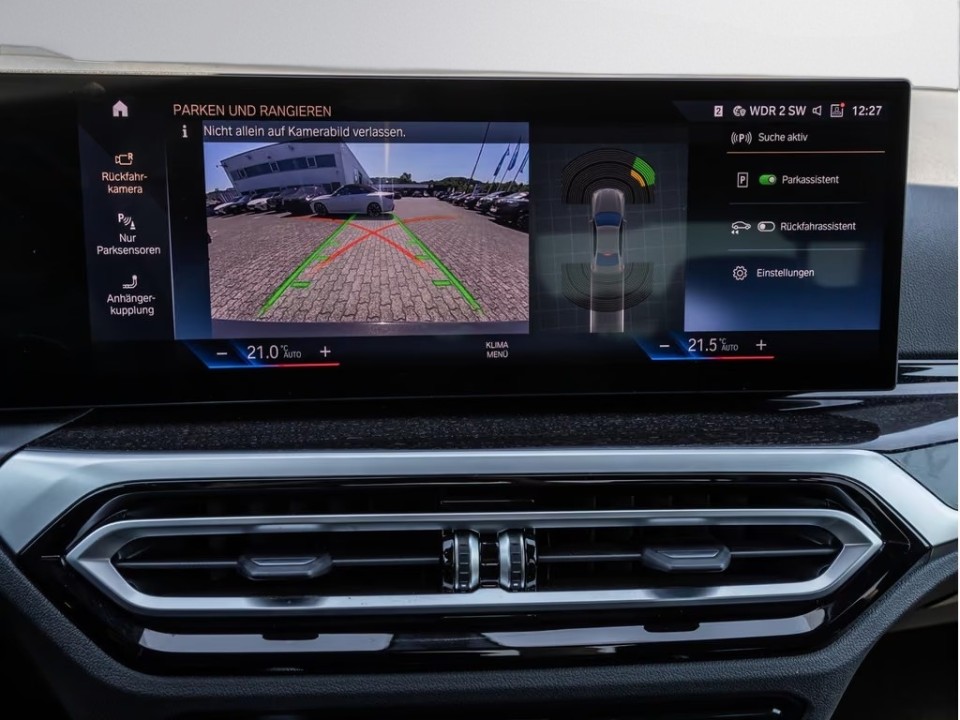 BMW Seria 3 330e xDrive - foto 19