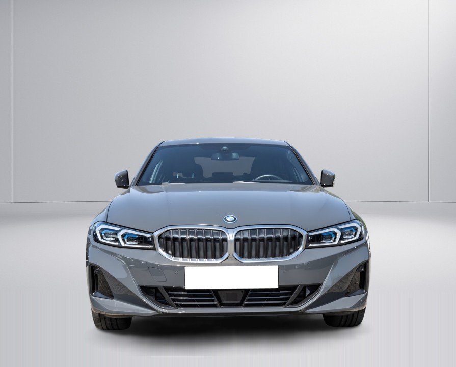 BMW Seria 3 330e xDrive - foto 6