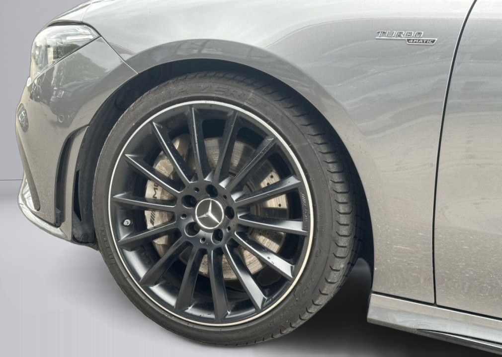 Mercedes-Benz CLA 35 AMG 4MATIC Coupé - foto 23