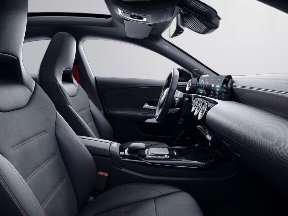 Mercedes-Benz CLA 35 AMG 4MATIC Coupé - foto 15