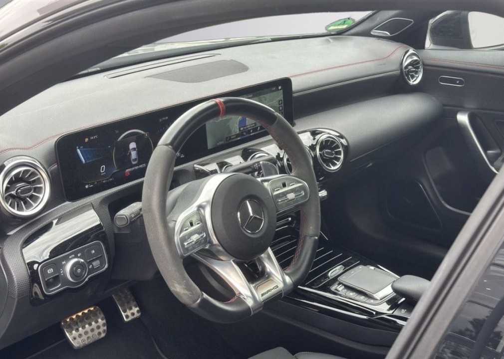Mercedes-Benz CLA 35 AMG 4MATIC Coupé - foto 12