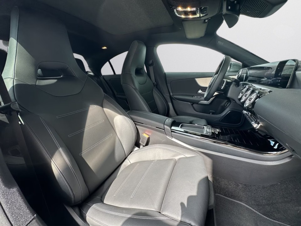 Mercedes-Benz CLA 250 4MATIC AMG - foto 12