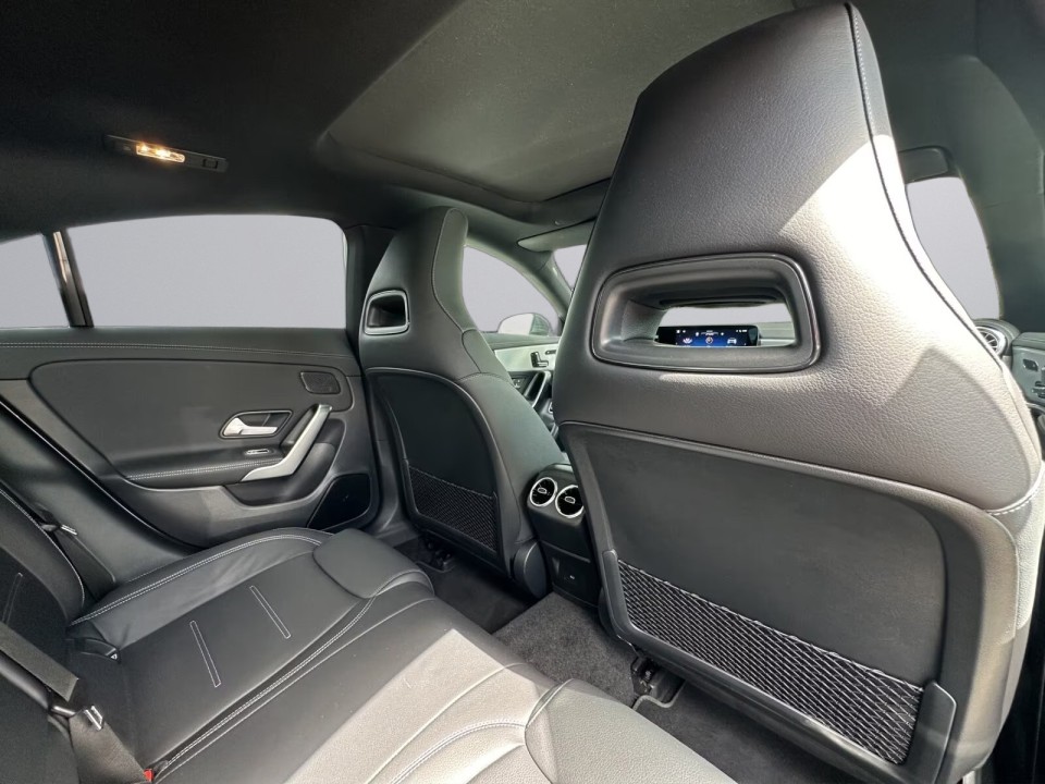 Mercedes-Benz CLA 250 4MATIC AMG - foto 13