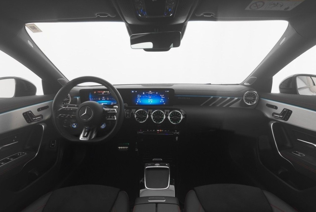 Mercedes-Benz CLA 35 AMG 4MATIC Coupé - foto 10