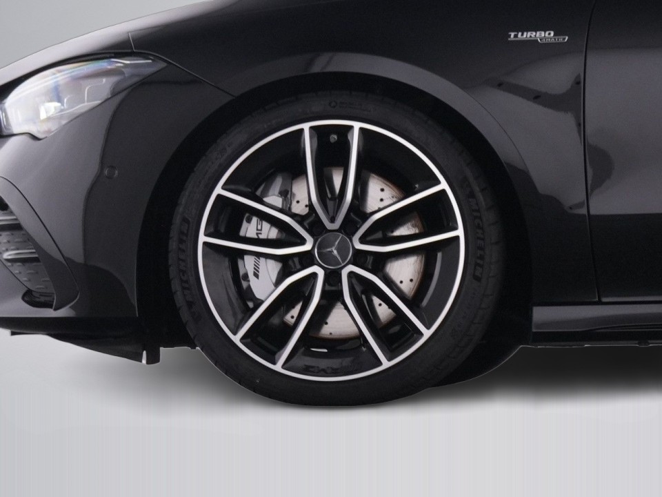 Mercedes-Benz CLA 35 AMG 4MATIC Coupé - foto 19
