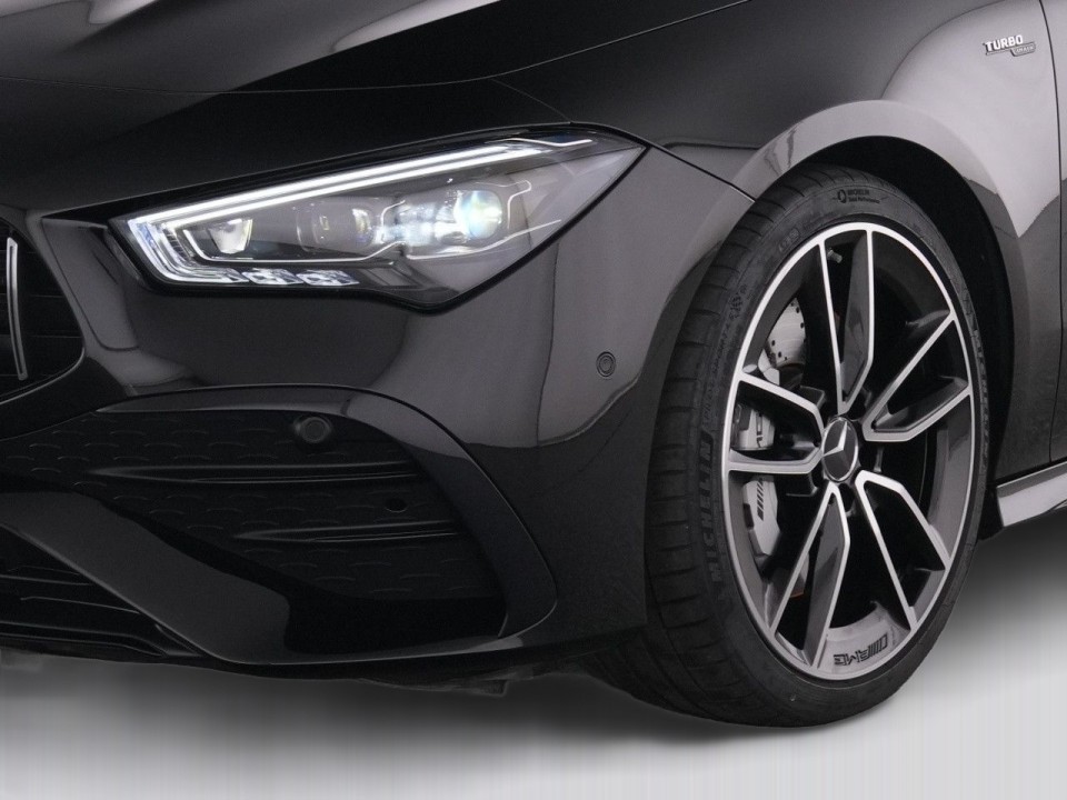 Mercedes-Benz CLA 35 AMG 4MATIC Coupé - foto 17