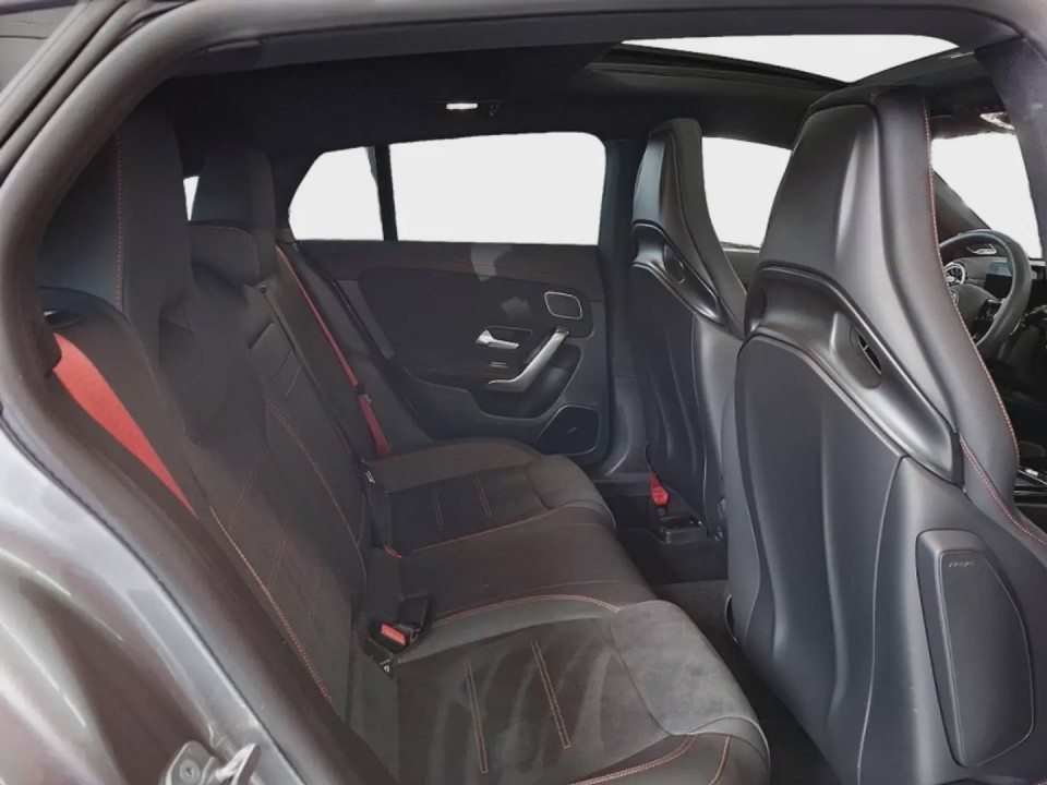 Mercedes-Benz CLA 35 AMG 4MATIC (5)