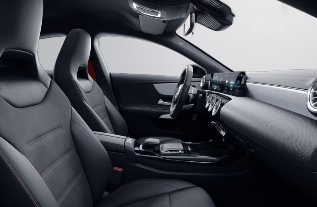 Mercedes-Benz CLA 35 AMG 4MATIC Coupé - foto 8