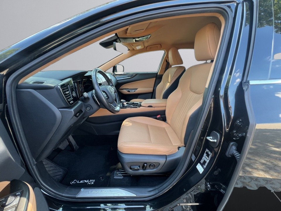 Lexus Seria NX 450h+ - foto 9