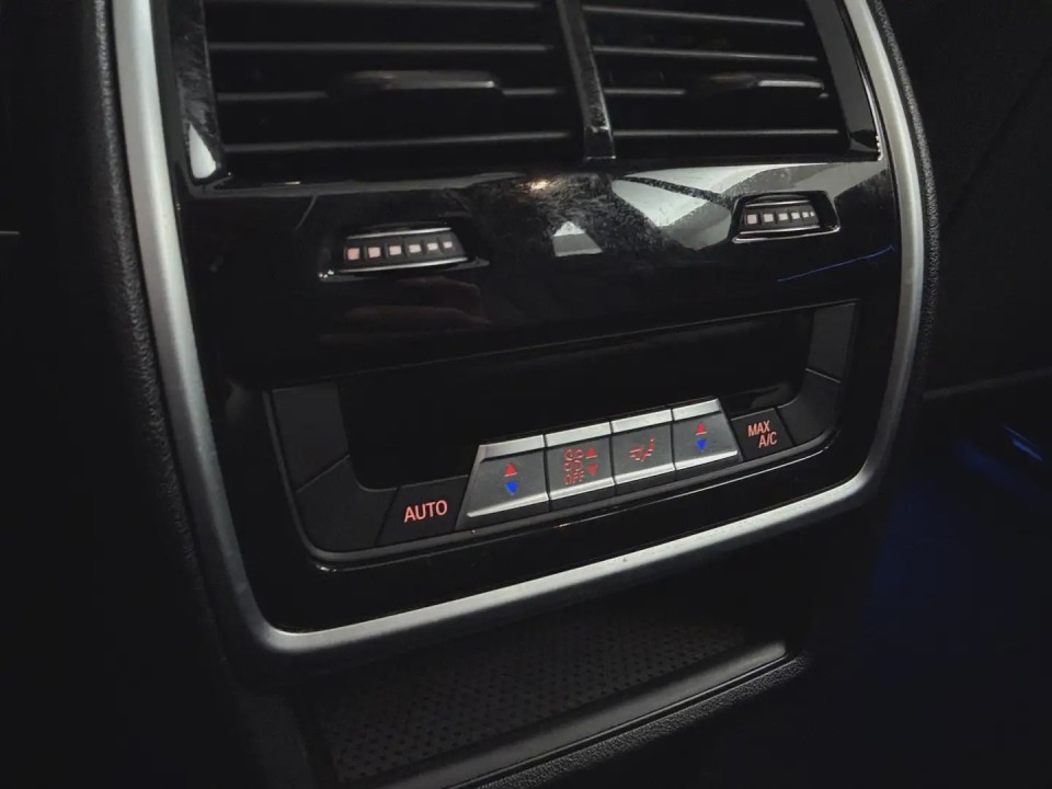 BMW X5 xDrive45e - foto 25