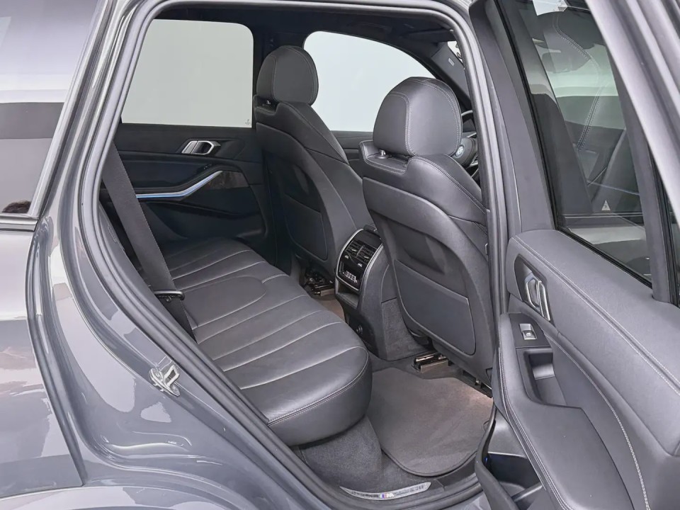 BMW X5 xDrive45e - foto 10