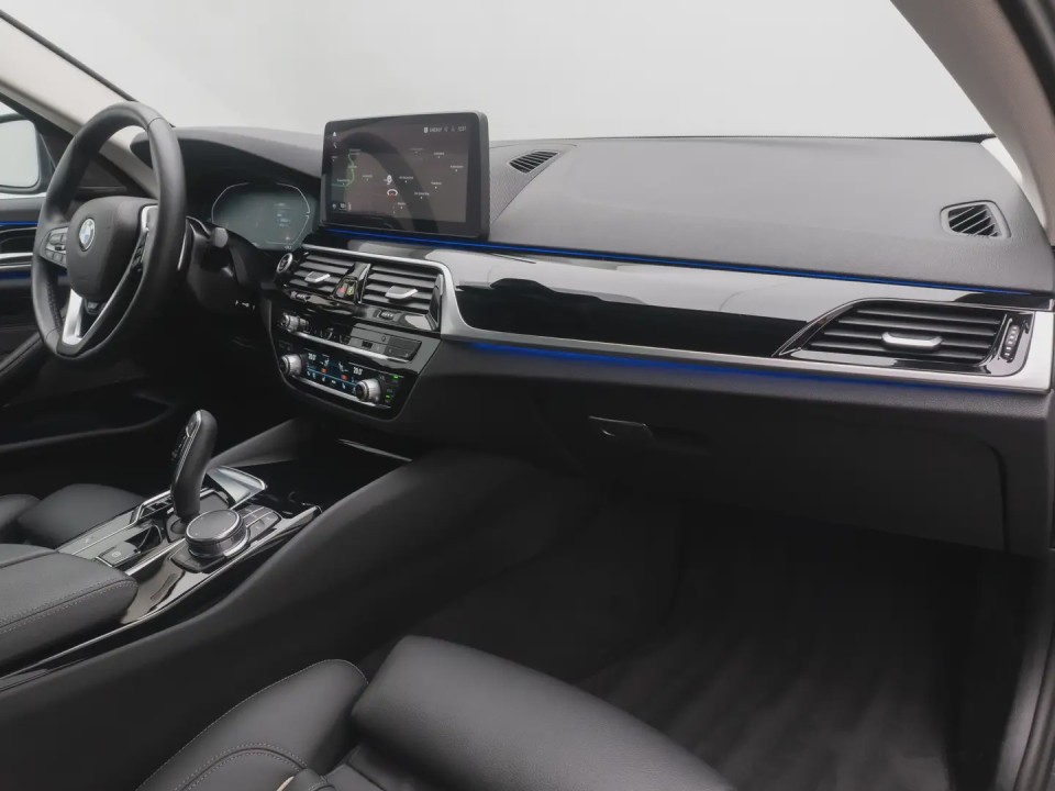 BMW Seria 5 530 M-Sport - foto 20