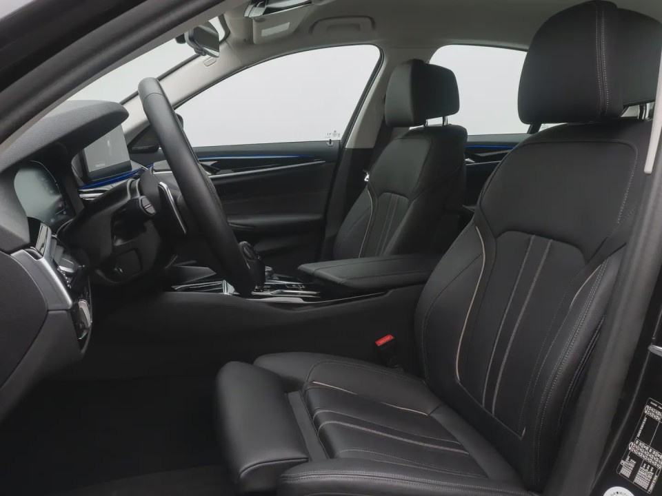 BMW Seria 5 530 M-Sport - foto 13