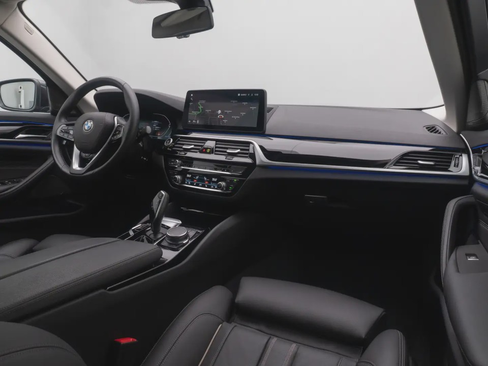 BMW Seria 5 530 M-Sport - foto 21