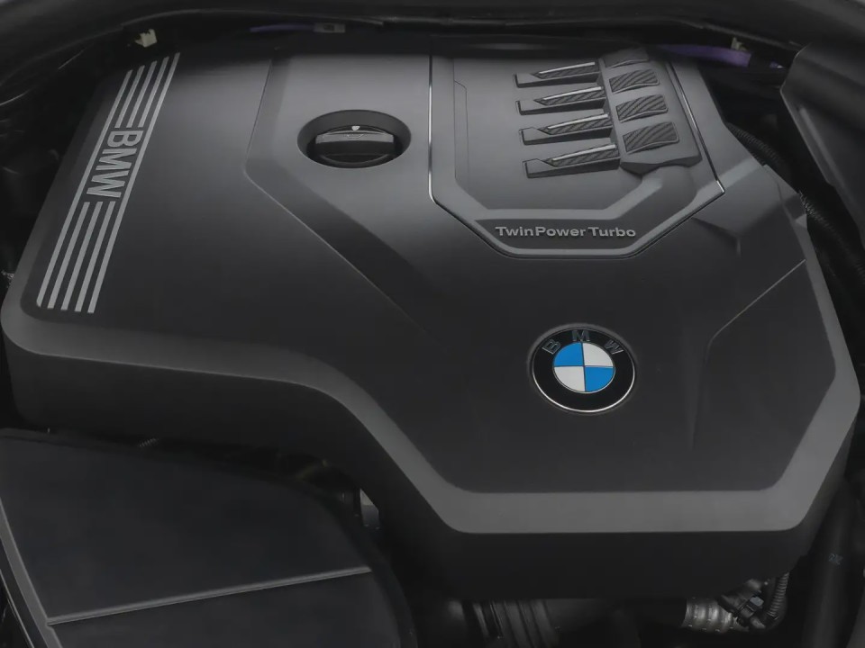 BMW Seria 5 530 M-Sport - foto 34