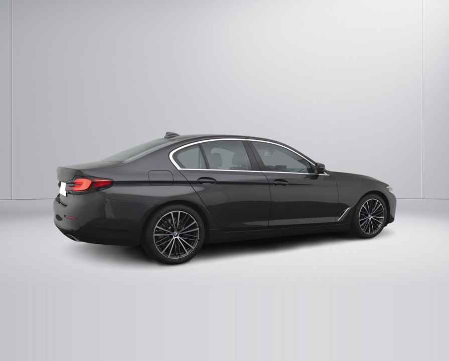 BMW Seria 5 530 M-Sport (5)