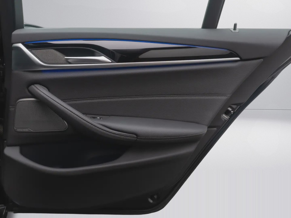 BMW Seria 5 530 M-Sport - foto 32