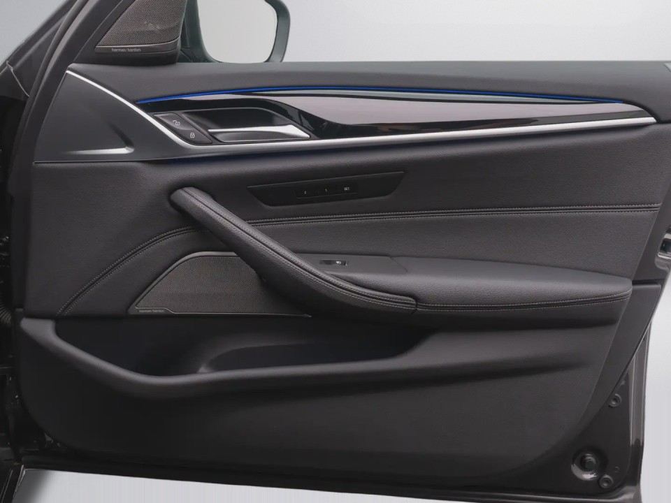 BMW Seria 5 530 M-Sport - foto 33