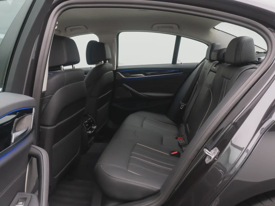 BMW Seria 5 530 M-Sport - foto 15