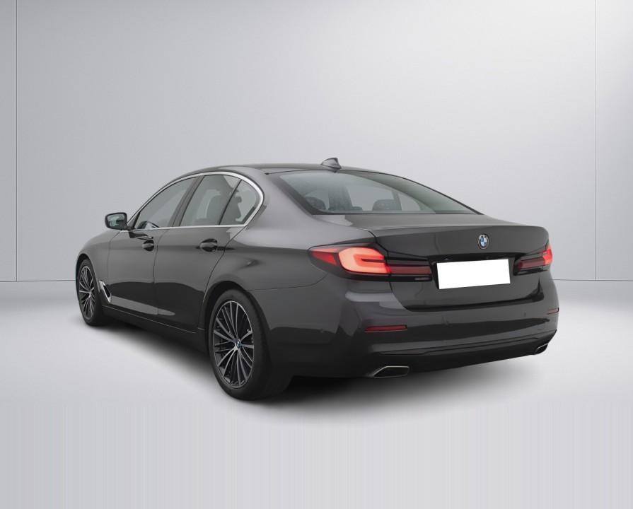 BMW Seria 5 530 M-Sport - foto 8